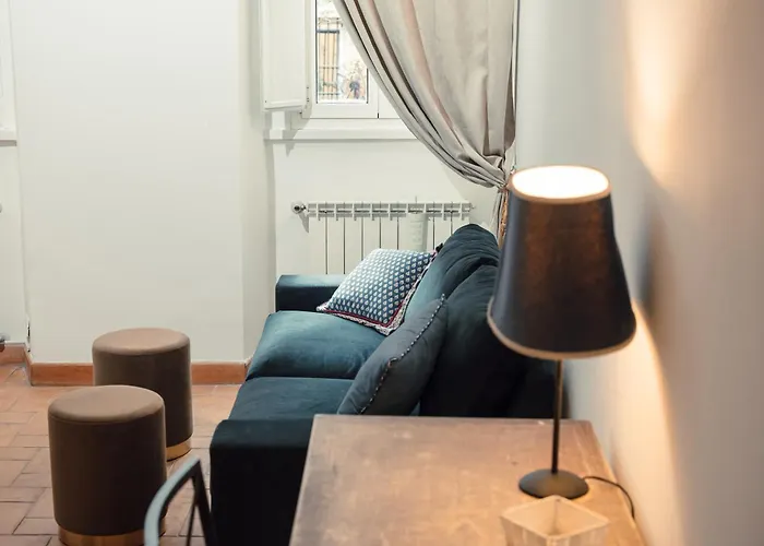 Apartment Fiori Loft, A Historic In The Heart Of Rom